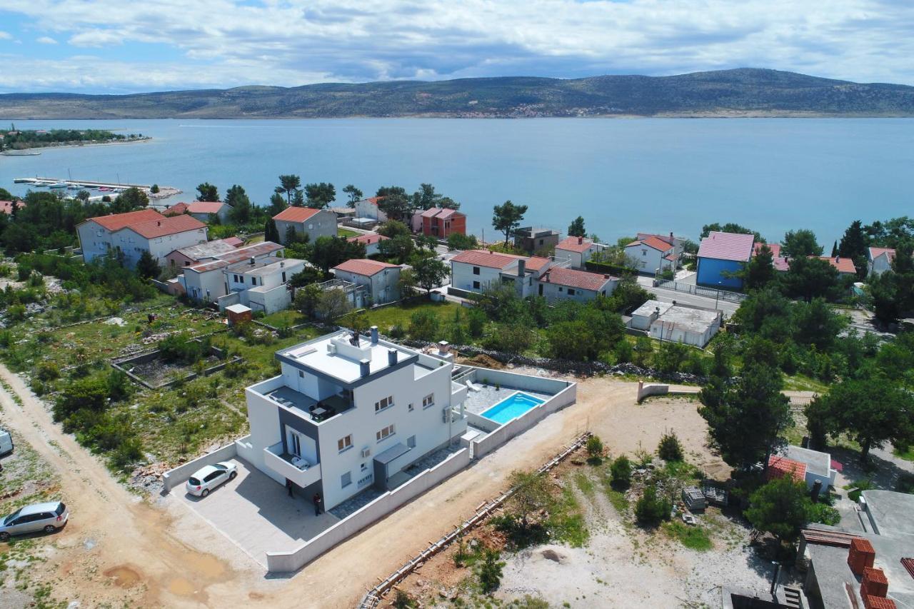 Villa Silver Starigrad Paklenica Extérieur photo